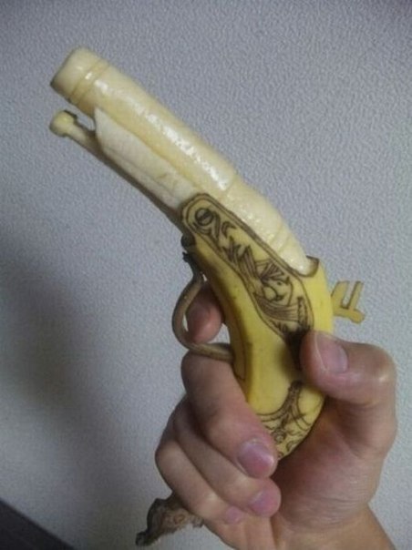 пістоль з банана